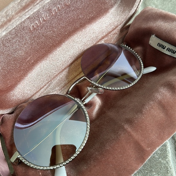 miu miu round sunglasses, brand new, never worn - Picture 3 of 5